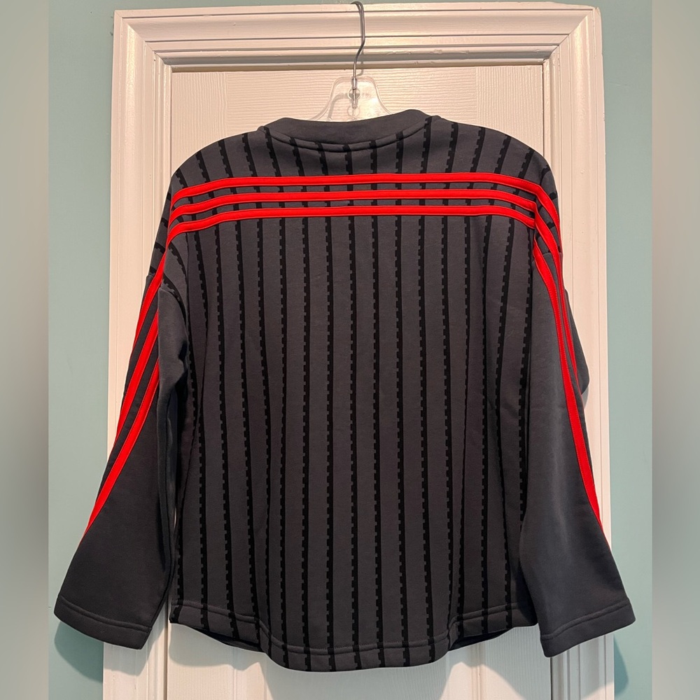 NWT Adidas x Classic Lego Boys Jersey Shirt M (11-12Y) Carbon/Red MSRP$75 - Picture 2 of 2